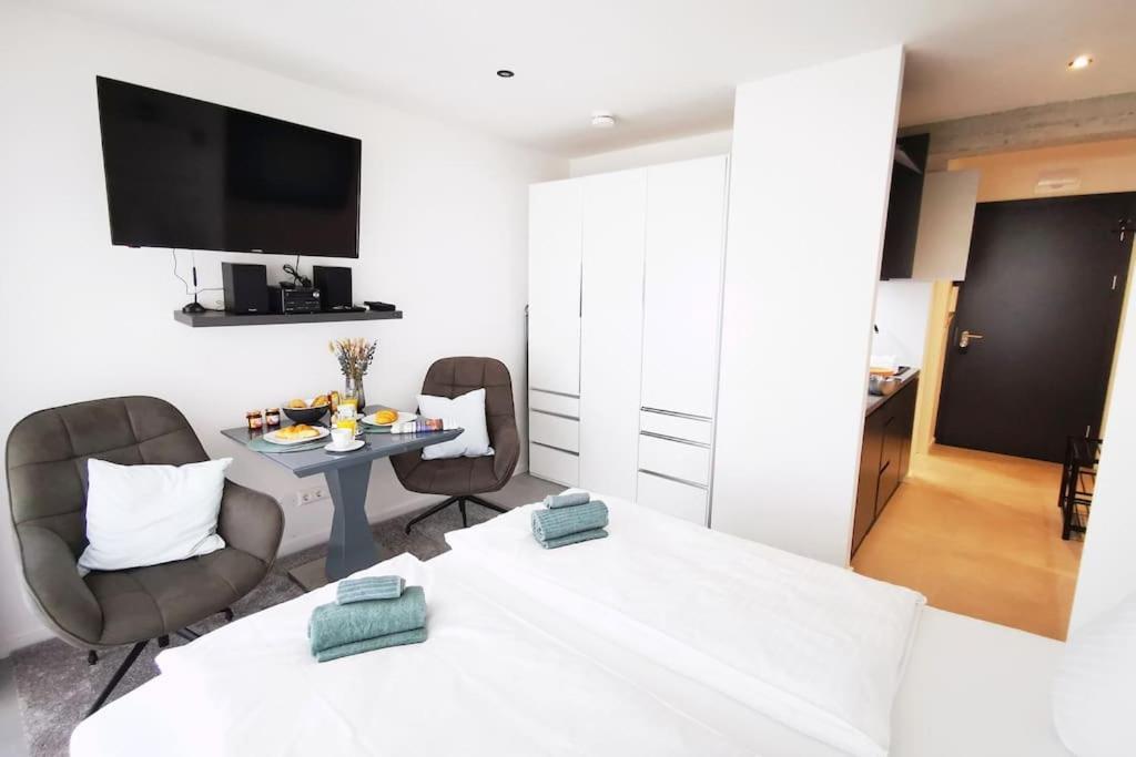 Hh 03 By Rockchair - Superhost Status - Modernes Apartment Mit Sonnigem Balkon & Premium Boxspringbetten In Winterhude - Hamburg Top Geheimtipp Zewnętrze zdjęcie