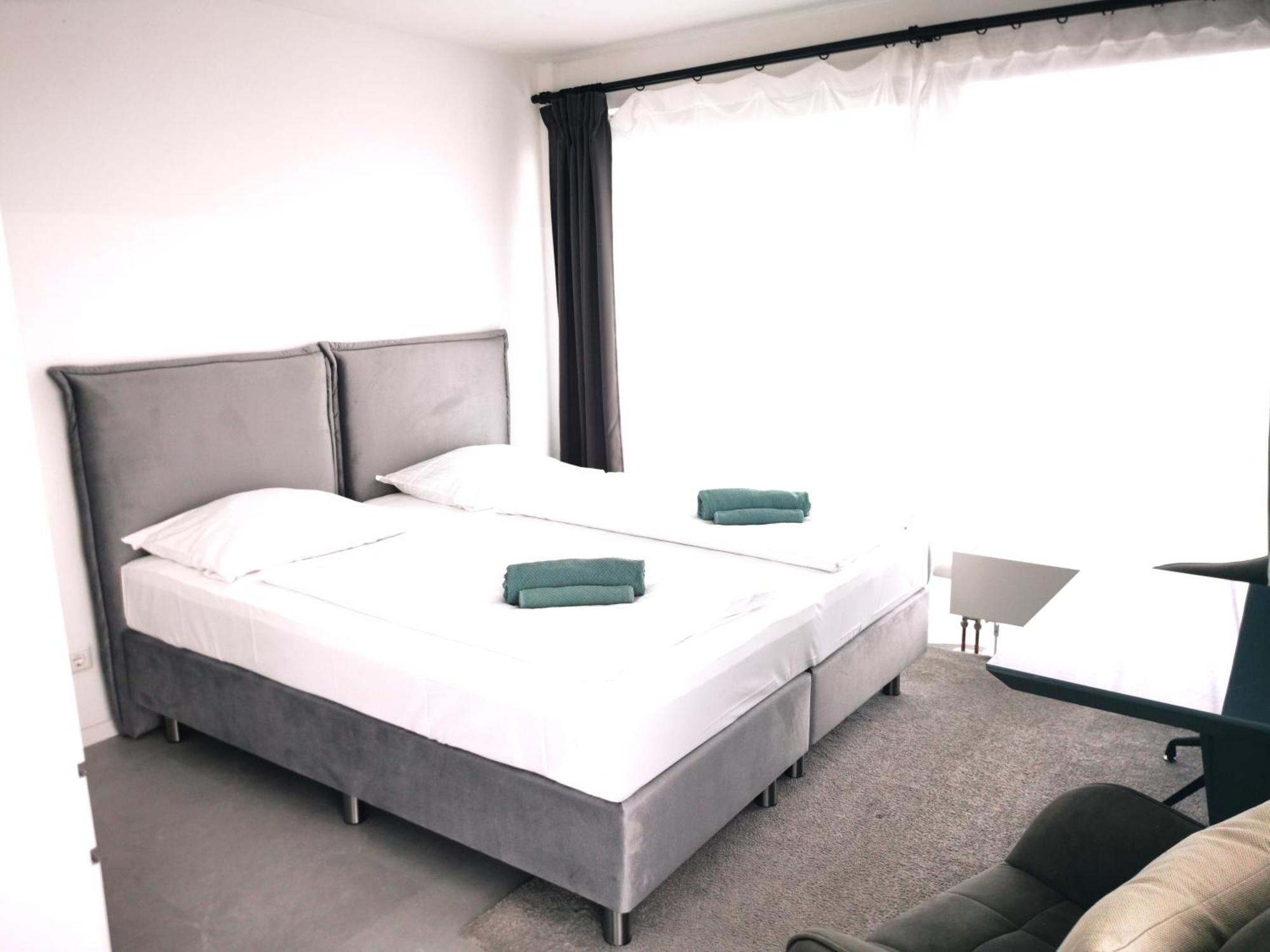 Hh 03 By Rockchair - Superhost Status - Modernes Apartment Mit Sonnigem Balkon & Premium Boxspringbetten In Winterhude - Hamburg Top Geheimtipp Zewnętrze zdjęcie